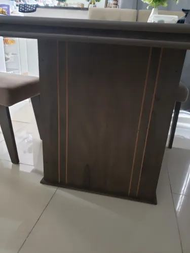 Mesa de Jantar com tampo giratório