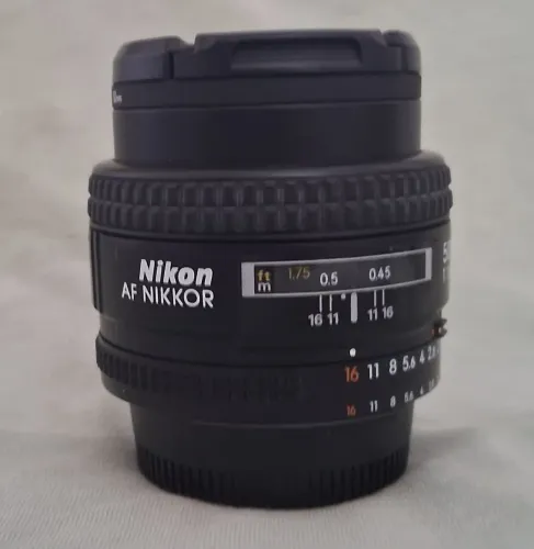 Lente Nikon AF Nikkor 50mm f/1.4D