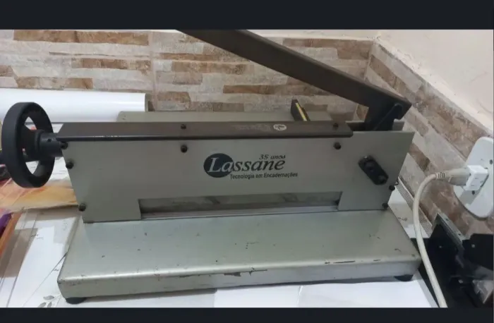 Guilhotina Lassane para Encadernação
