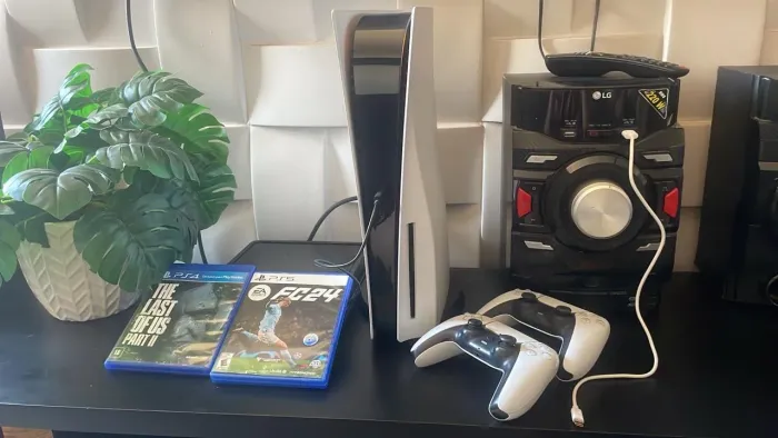 PlayStation 5 - dois controles , dois jogos 