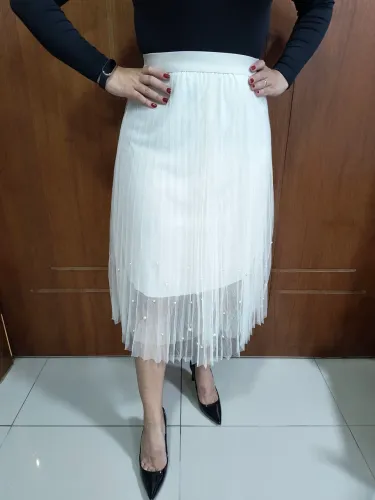 Saia midi de tule
