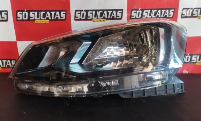 FAROL ESQUERDO GOL VOYAGE G7 2016 A 2018 