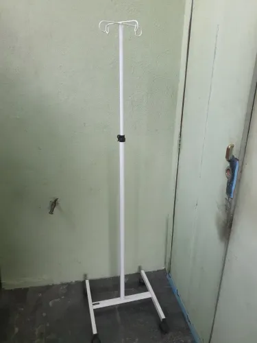 Suporte para soro hospitalar