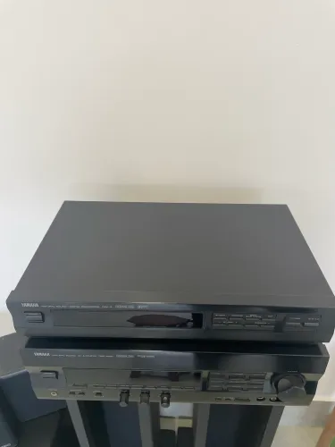 Amplificador AV YAMAHA DSP-0592 com Processador DDP-2 Som de Cinema.