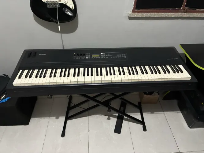 Controlador yamaha kx8 