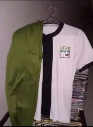 Fantasia com calça  é camiseta Tam M Ben 10 Infantil