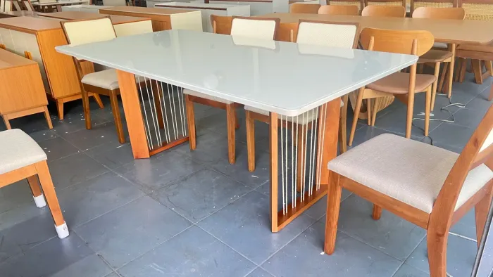 Mesa de Jantar Moderna com Design Exclusivo madeira