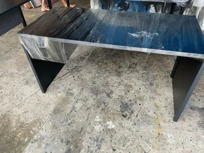 produto novo - mesa preta com duas gavetas - 100% mdf - fabricamos em qualquer cor
