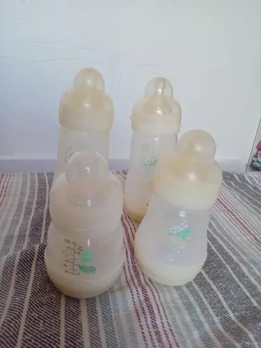Kit 4 Mamadeiras MAM Easy Start anticólicas