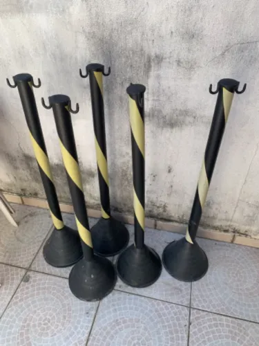5 Pedestal Zebrado + 2 Mts Corrente Zebrada Preta/amarela
