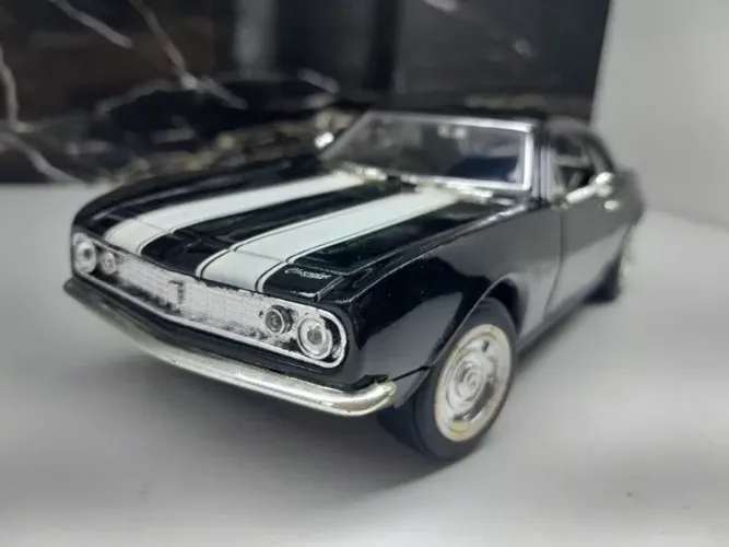 Miniatura Chevy Camaro Coupe 1967 Sunnyside 1/24