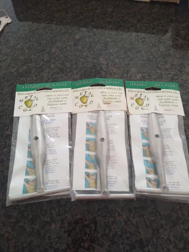 Abridor e perfurador  de Coco Inox - Prático e Eficiente