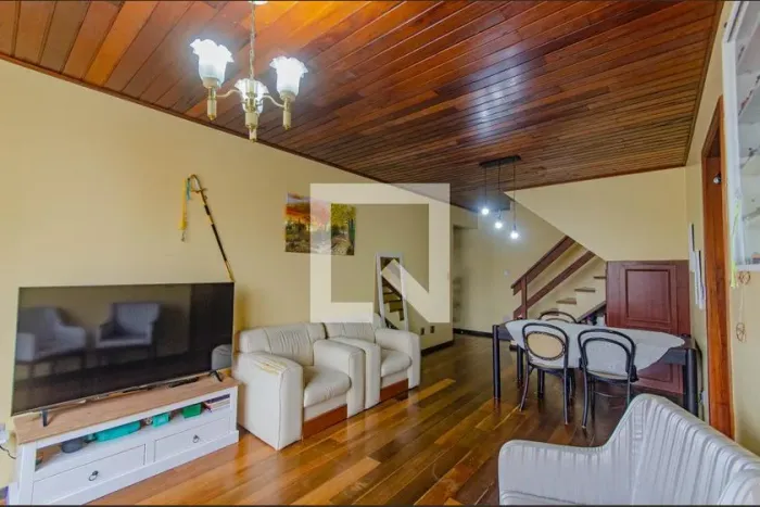 Apartamento à Venda - Menino Deus, 3 Quartos, 270 m2