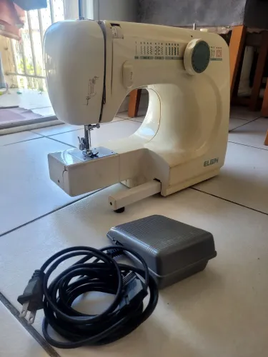 Máquina de Costura