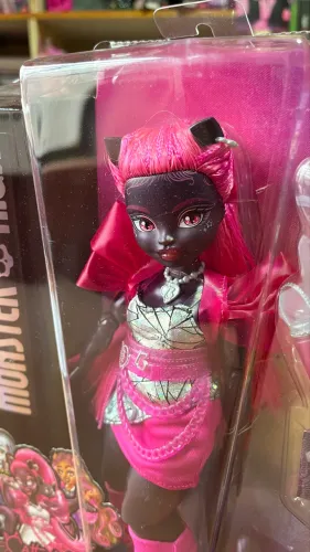 Boneca Monster High - Catty Noir - G3 Lacrada