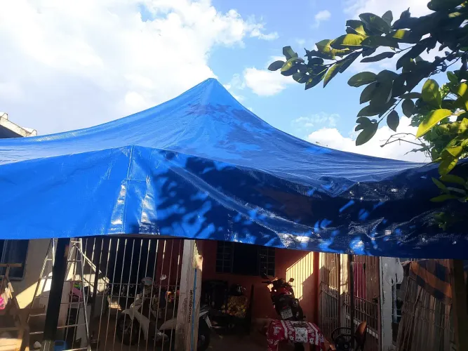 Vendo tenda sanfonada 3x3 lona emborrachada nova
