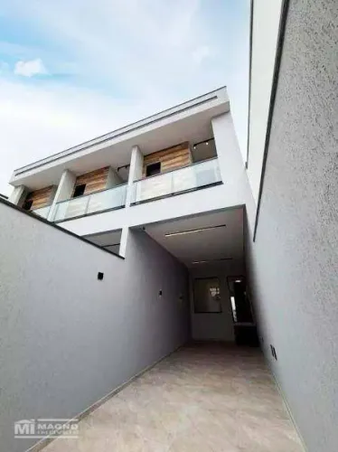 Sobrado com piscina, 3 dormitórios e 2 vagas à venda, 130 m² por R$ 750.000 - Vila Santa L