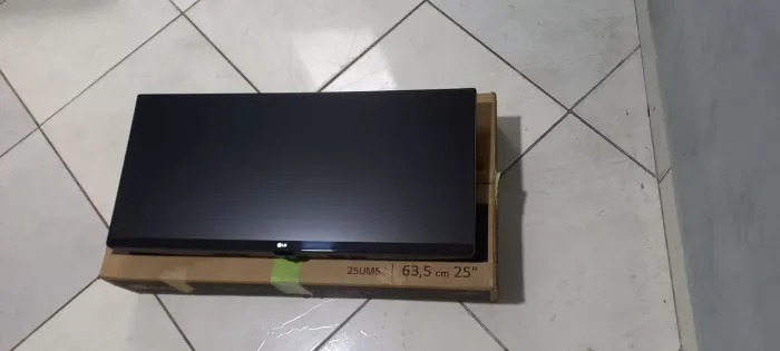 Monitor LG 25 ultrawide