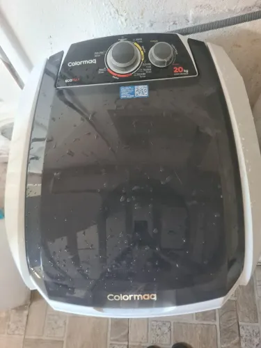 Tanquinho de lavar roupa