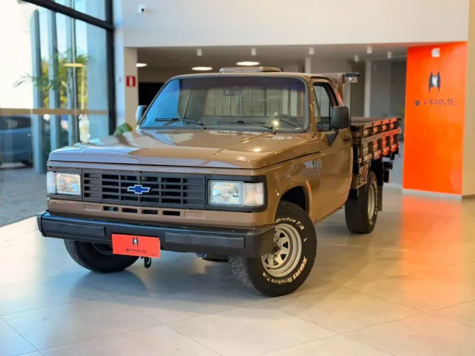 Chevrolet D-20 S / EL Caminho 3.9/4.0 CD T.dies 1988