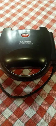 Sanduicheira Elétrica Fama 220V - Funcionando Perfeitamente
