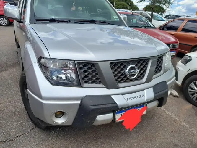 Nissan Frontier LE Attack CD 4X4 2.5 TB Die.aut 2013