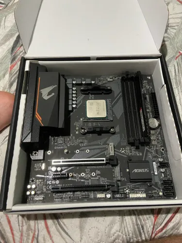 Kit Ryzen 5 5600x / 16Gb 3200mhz / B550M Aorus Elite