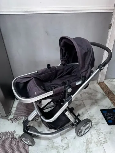 Carrinho de bb safety1st pra saír hj.