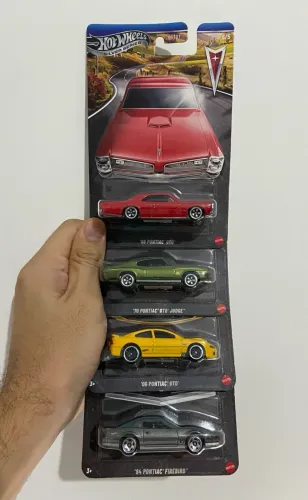 HOT WHEELS SILVER SÉRIES PONTIAC - 4 unidades sem repetição LACRADOS NOVOS
