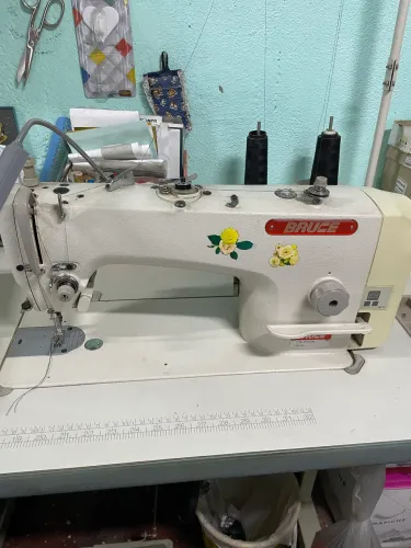 Máquina Reta Industrial Bruce Eletrônica Direct Drive - Completa