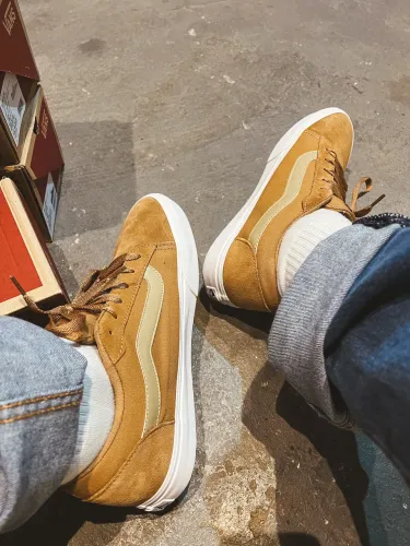 Tênis Vans caramelo 42
