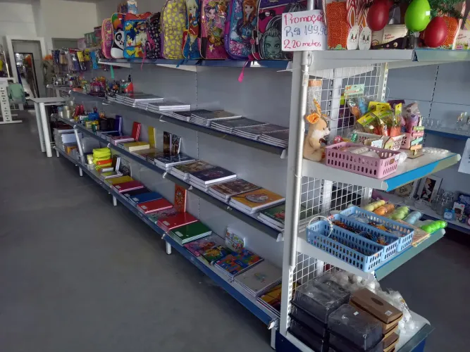 Gôndolas e prateleiras para seu estabelecimento  comercial 