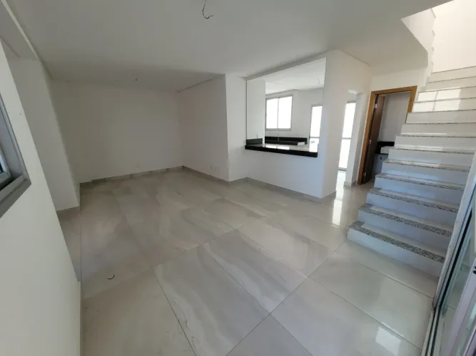 Condomínio com alto padra de casas, próximo ao Hibisco, Centro de Contagem. Casas com 03qt
