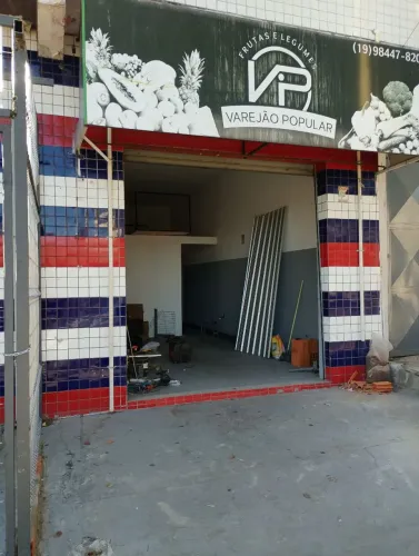 Alugo salão/ comercial e industrial 