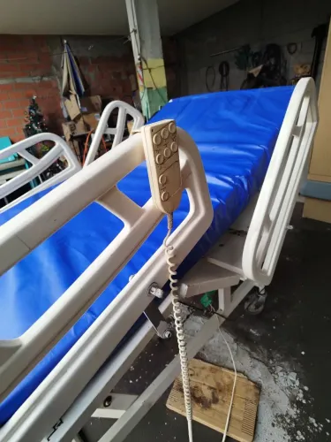Vendo cama hospitalar