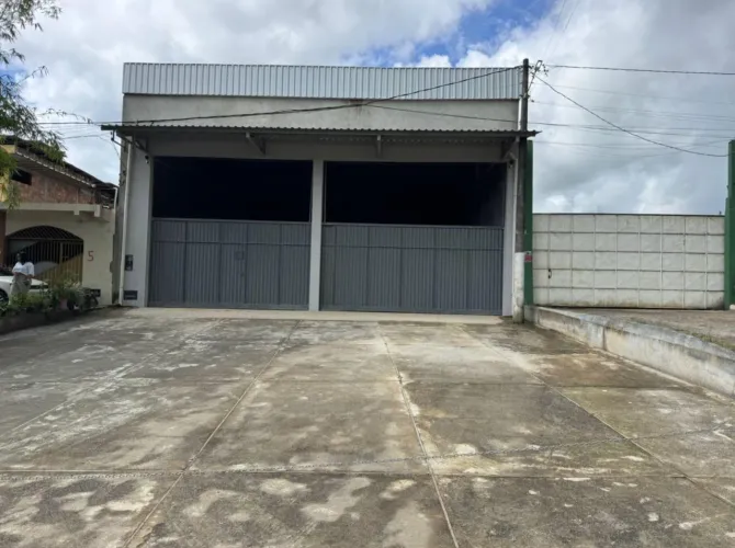 GALPAO COMERCIAL em CANDEIAS - BA, DISTRITO INDUSTRIAL