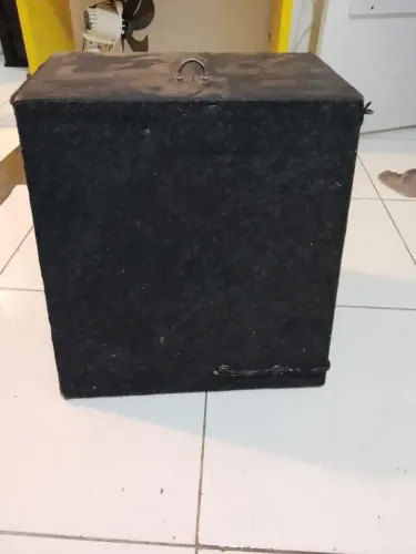Vende se caixa de som