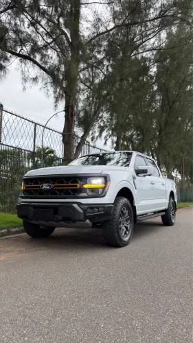 Ford F-150 Tremor 4X4 5.0 V8 2025