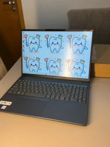 (novíssimo) Notebook Lenovo Slim 3, 8GB RAM, 512GB SSD, Core 3 100U 13ªGen, tela 1200P