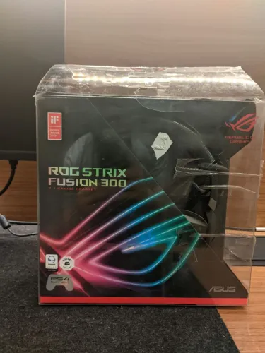 ASUS Strix Fusion 300