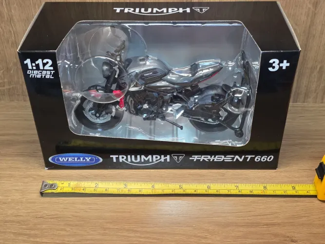 Miniatura Triumph Trident 660 escala 1:12 Welly<br>