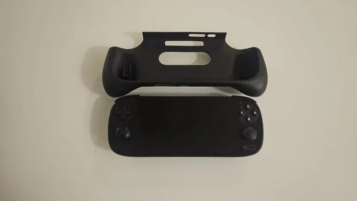 Retroid Pocket 5 - Semi Novo