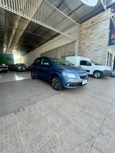 Chevrolet Onix Hatch LTZ 1.4 8V Flex Power Aut. 4P 2015