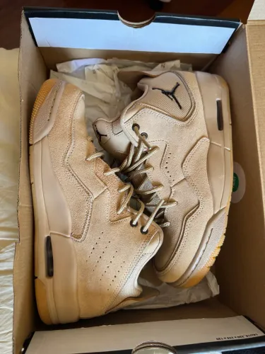 Jordan courtside 23 Tamanho 38