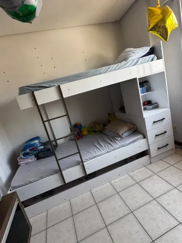 Vende-se Beliche com cama auxiliar