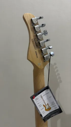 Vendo Guitarra Strinberg STS- 100 KB / Nova