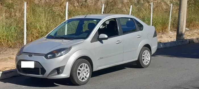 Ford Fiesta Sed. 1.6 8V Flex 4P 2013