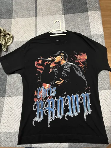 CAMISETA CHRIS BROWN