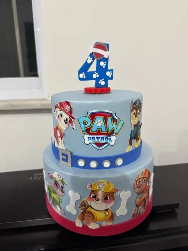 Bolo fake da patrulha canina com vela