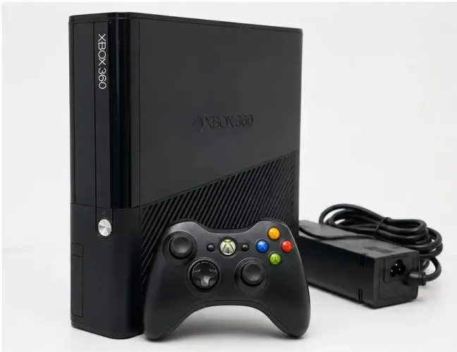 XBOX 360 E
